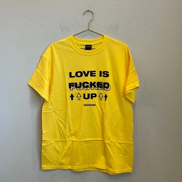 NEW Moodswings ‘Love Is F*cked Up’ Short Sleeve T-Shirt Size Large - Picture 1 of 5